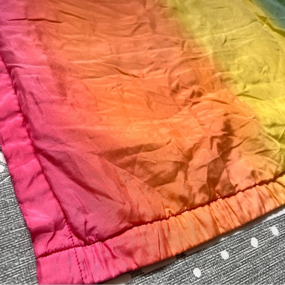 Sarah's Silks Rainbow Blanket - Picture 5 of 6